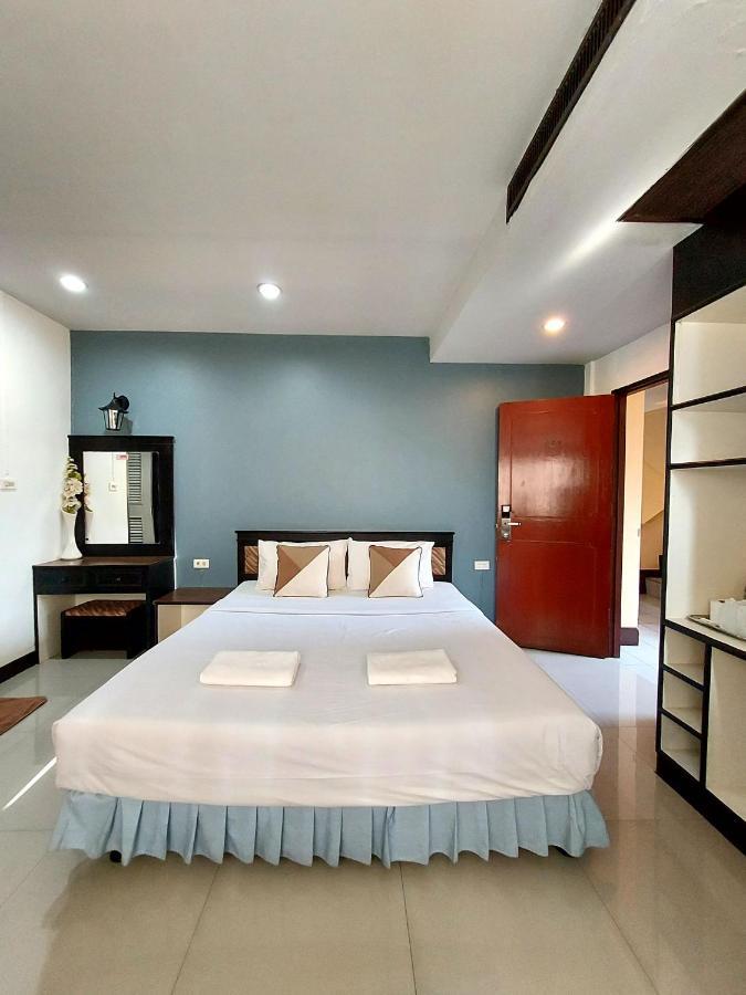 Traveller Inn Hotel Чиангмай Экстерьер фото