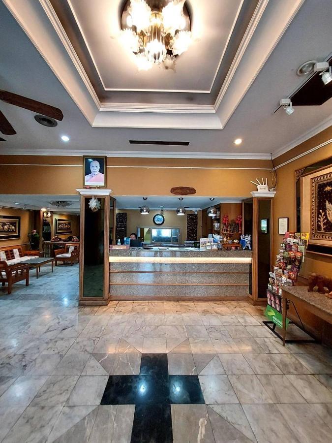 Traveller Inn Hotel Чиангмай Экстерьер фото