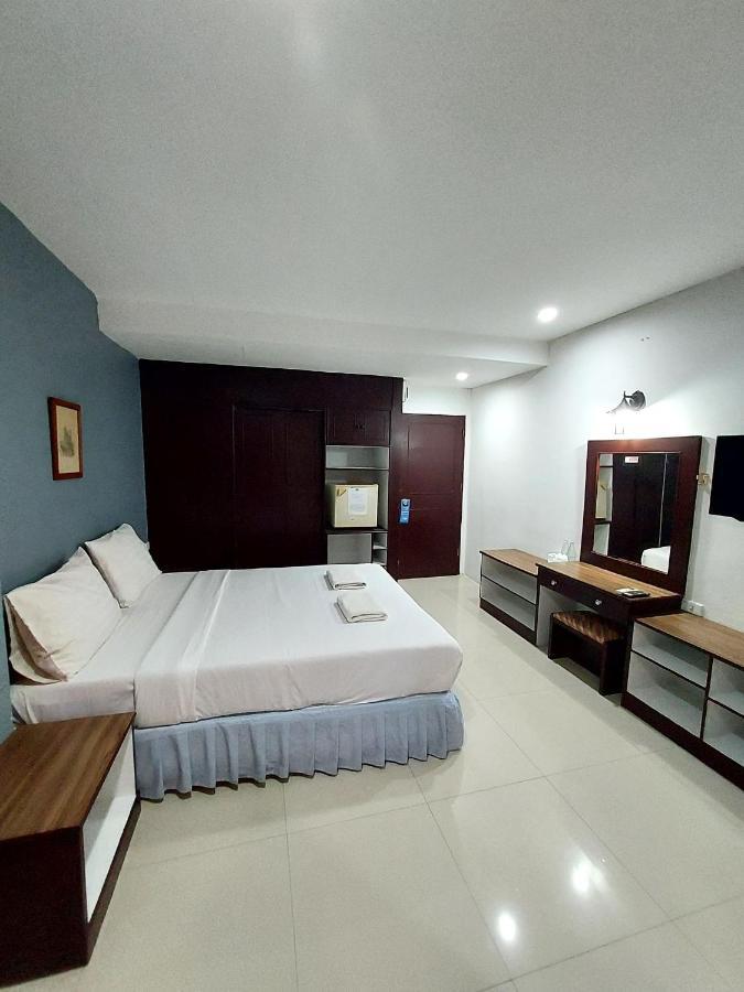 Traveller Inn Hotel Чиангмай Экстерьер фото