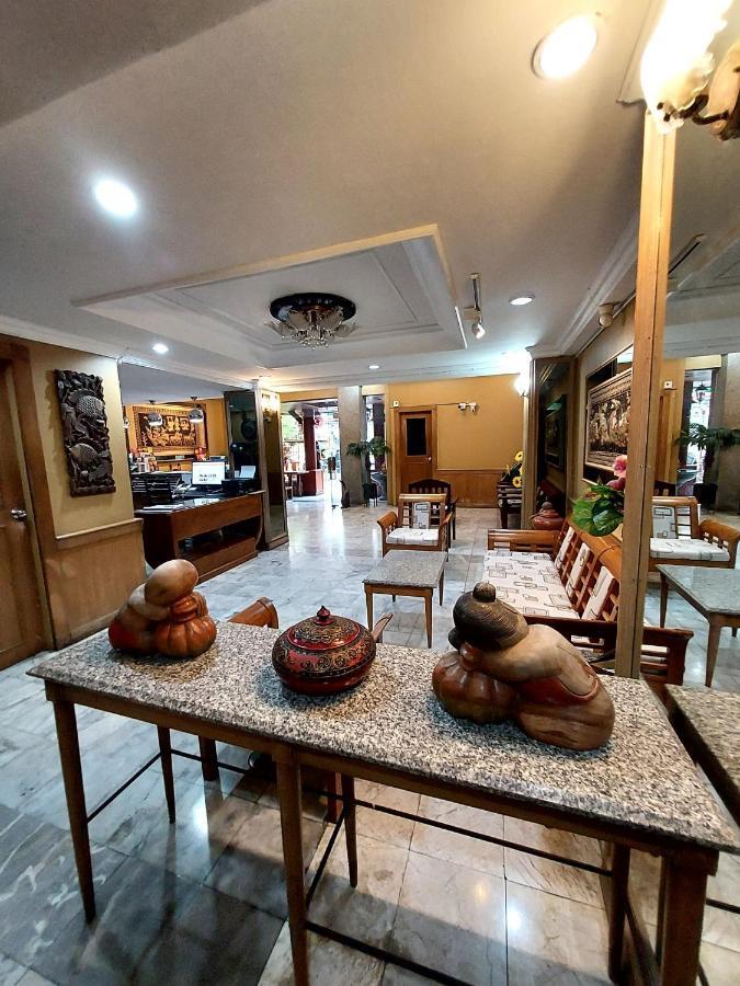 Traveller Inn Hotel Чиангмай Экстерьер фото