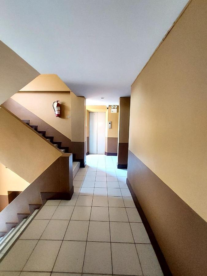 Traveller Inn Hotel Чиангмай Экстерьер фото