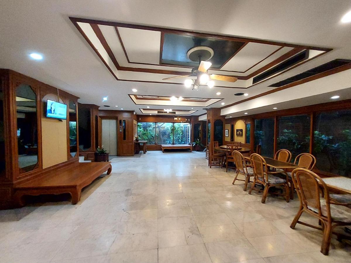 Traveller Inn Hotel Чиангмай Экстерьер фото