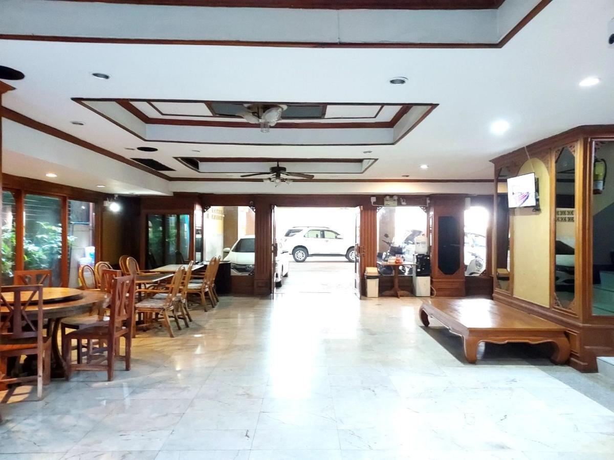 Traveller Inn Hotel Чиангмай Экстерьер фото