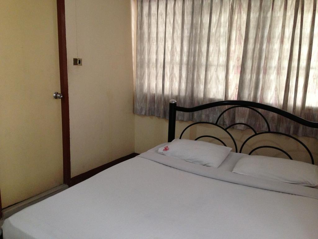 Traveller Inn Hotel Чиангмай Номер фото