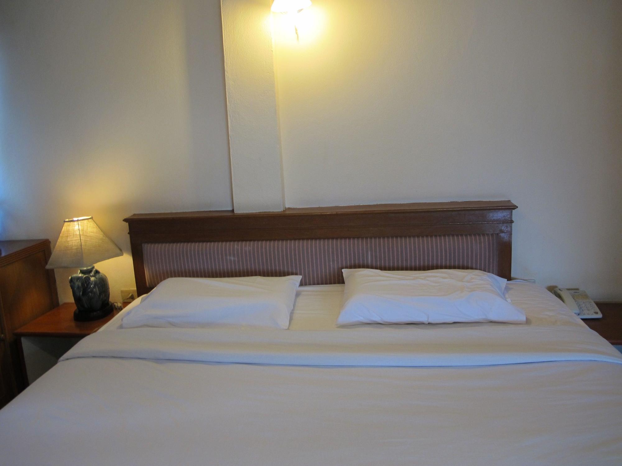 Traveller Inn Hotel Чиангмай Экстерьер фото