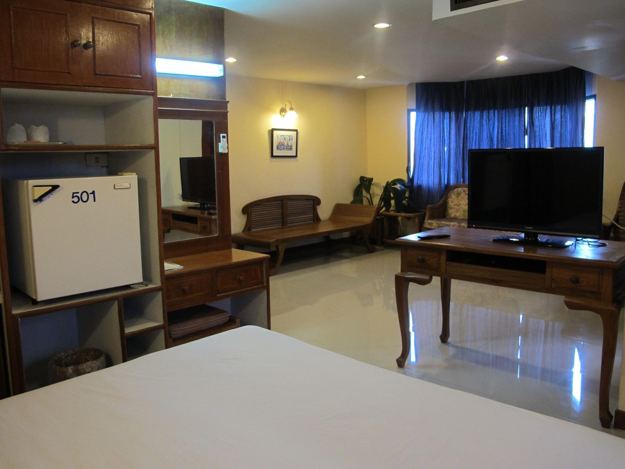 Traveller Inn Hotel Чиангмай Экстерьер фото